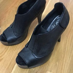 Shoes- peep toe- Worn once or twice